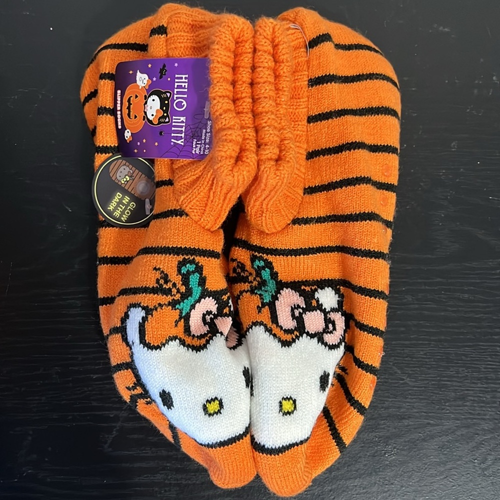Sanrio Hello Kitty Halloween Pumpkin Slipper Socks Glow in the Dark Faux Fur